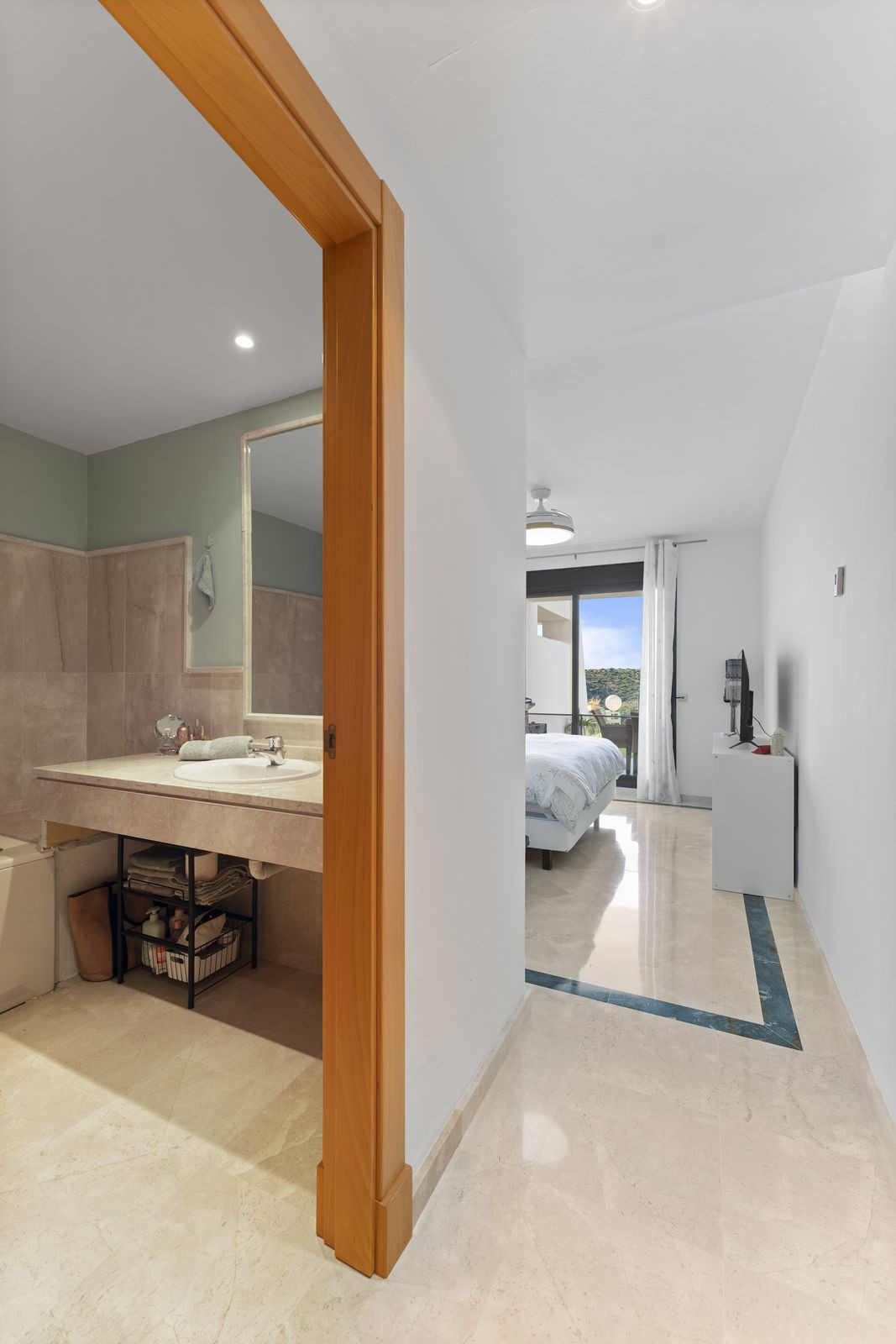 Appartement te koop in Casares | 2 slaapkamers H5225503