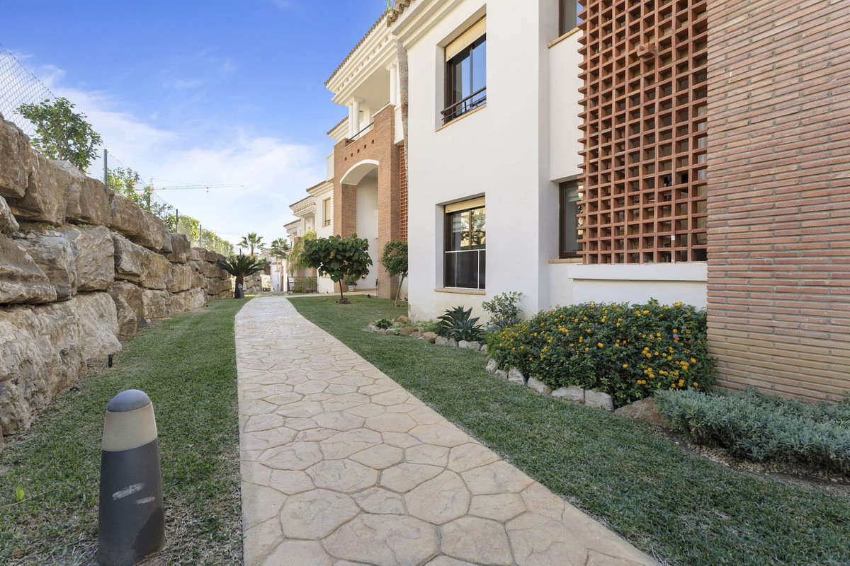 Appartement te koop in Casares | 2 slaapkamers H5225503