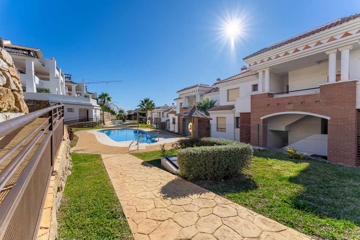 Appartement te koop in Casares | 2 slaapkamers H5225503