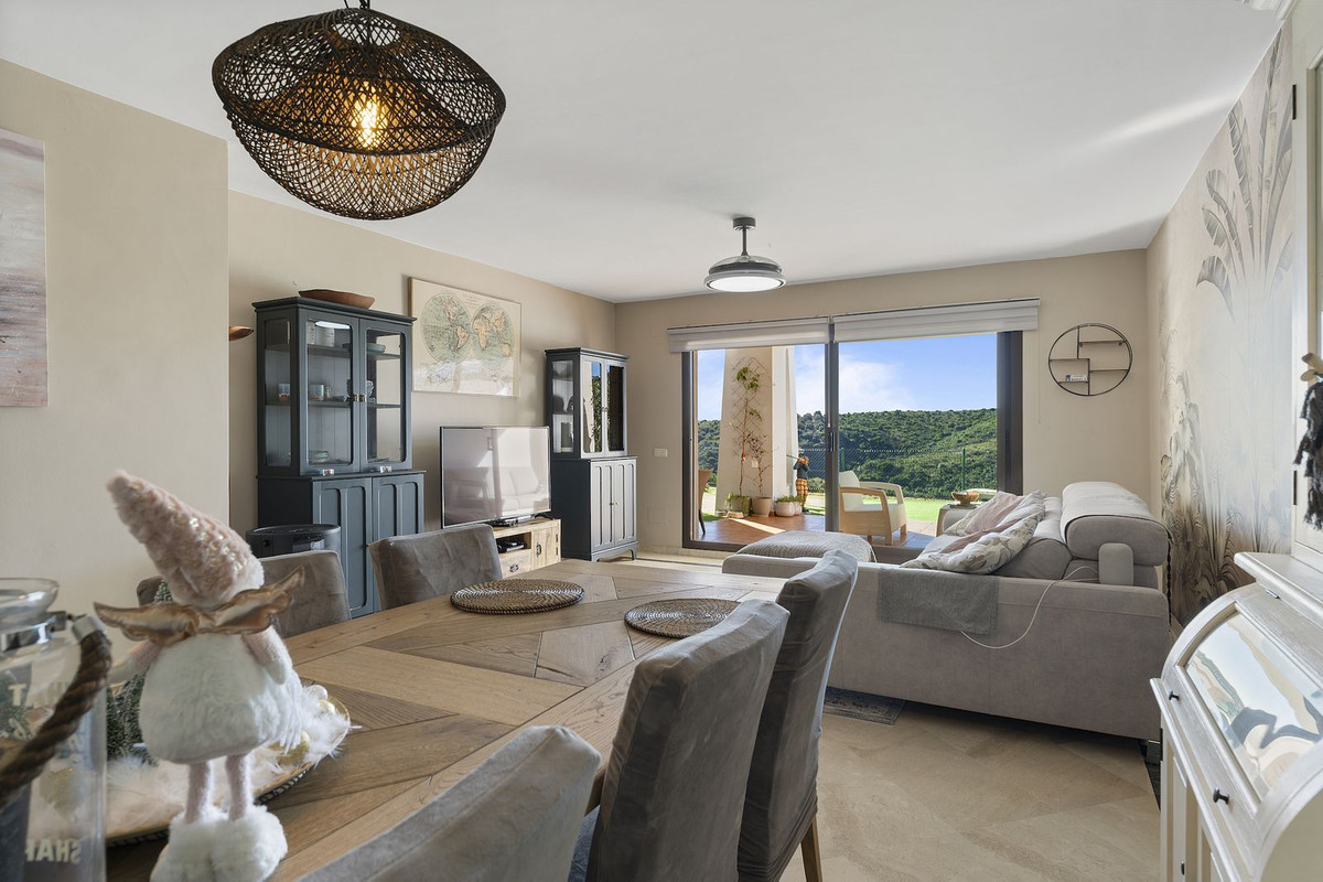 Appartement te koop in Casares | 2 slaapkamers H5225503