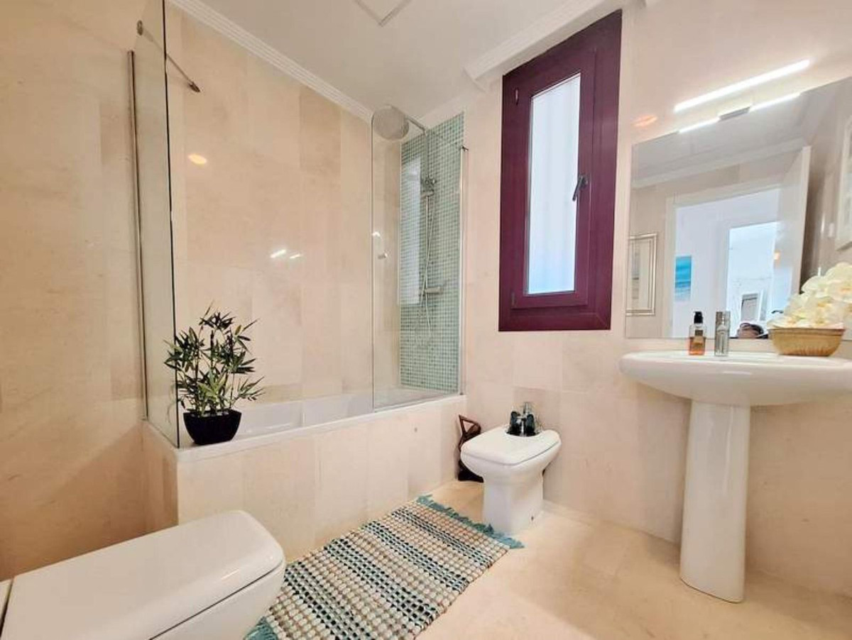 Appartement te koop in Casares | 3 slaapkamers H5255989