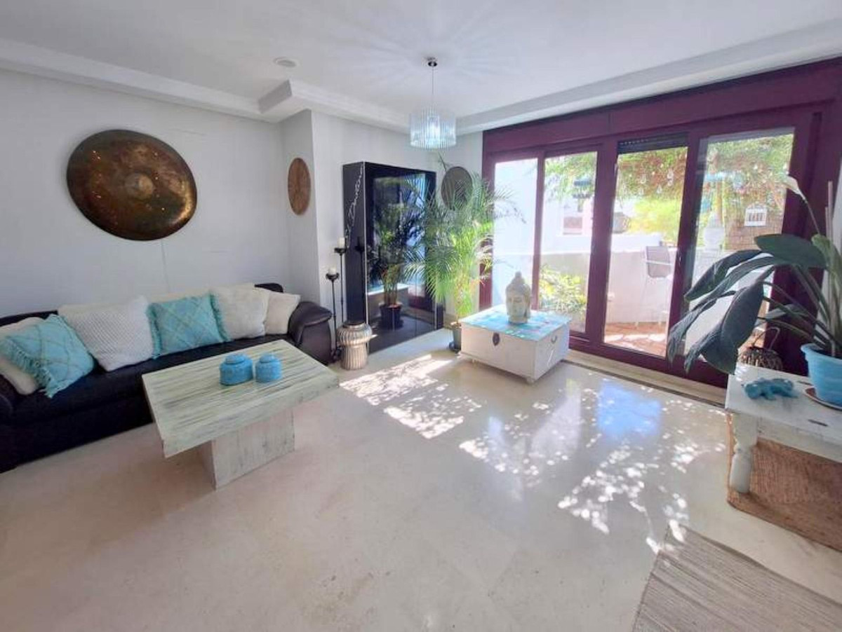 Appartement te koop in Casares | 3 slaapkamers H5255989