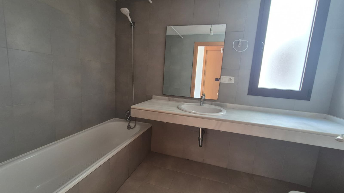 Appartement te koop in Casares | 2 slaapkamers H5258677