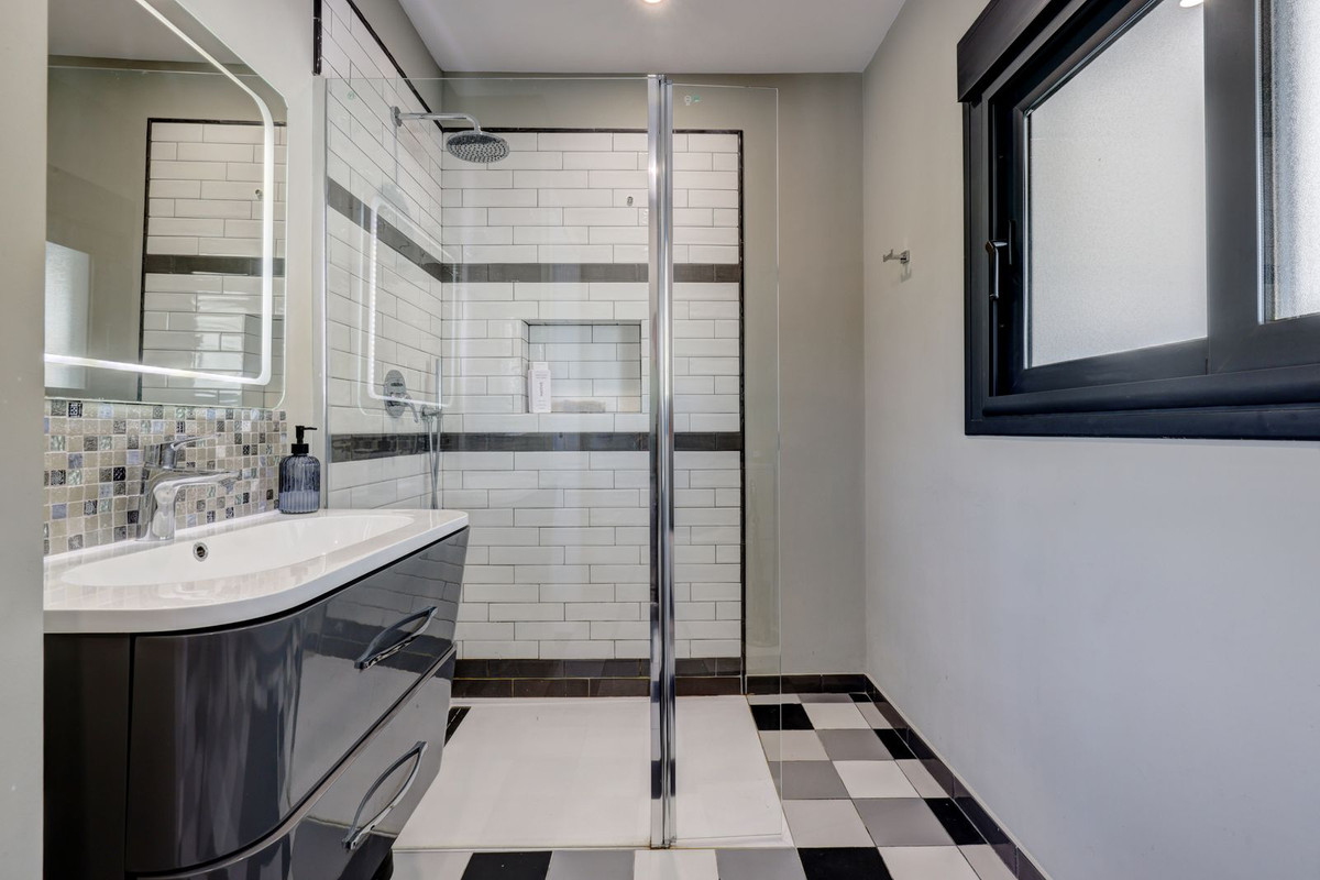 Huis te koop in Casares | 4 slaapkamers H5259436