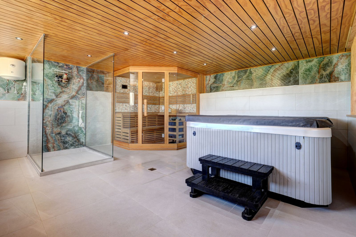 Huis te koop in Casares | 4 slaapkamers H5259436