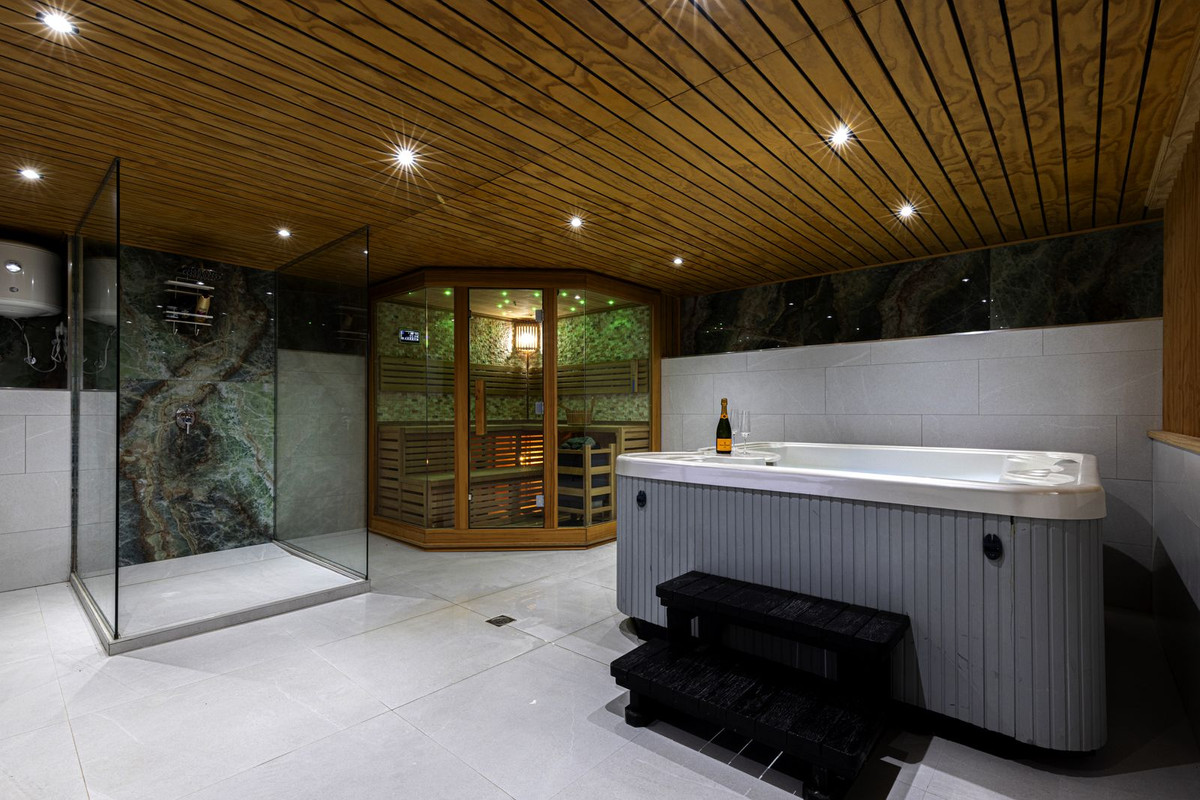 Huis te koop in Casares | 4 slaapkamers H5259436