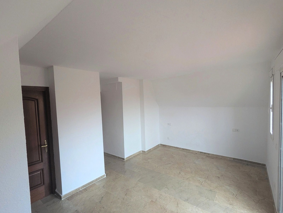 Penthouse Duplex te koop in Casares | 3 slaapkamers H5310043