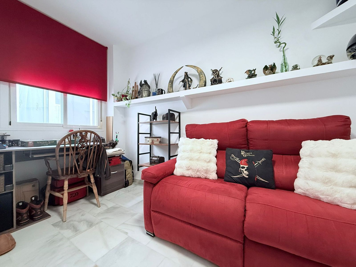 Appartement te koop in Casares | 4 slaapkamers H5310886