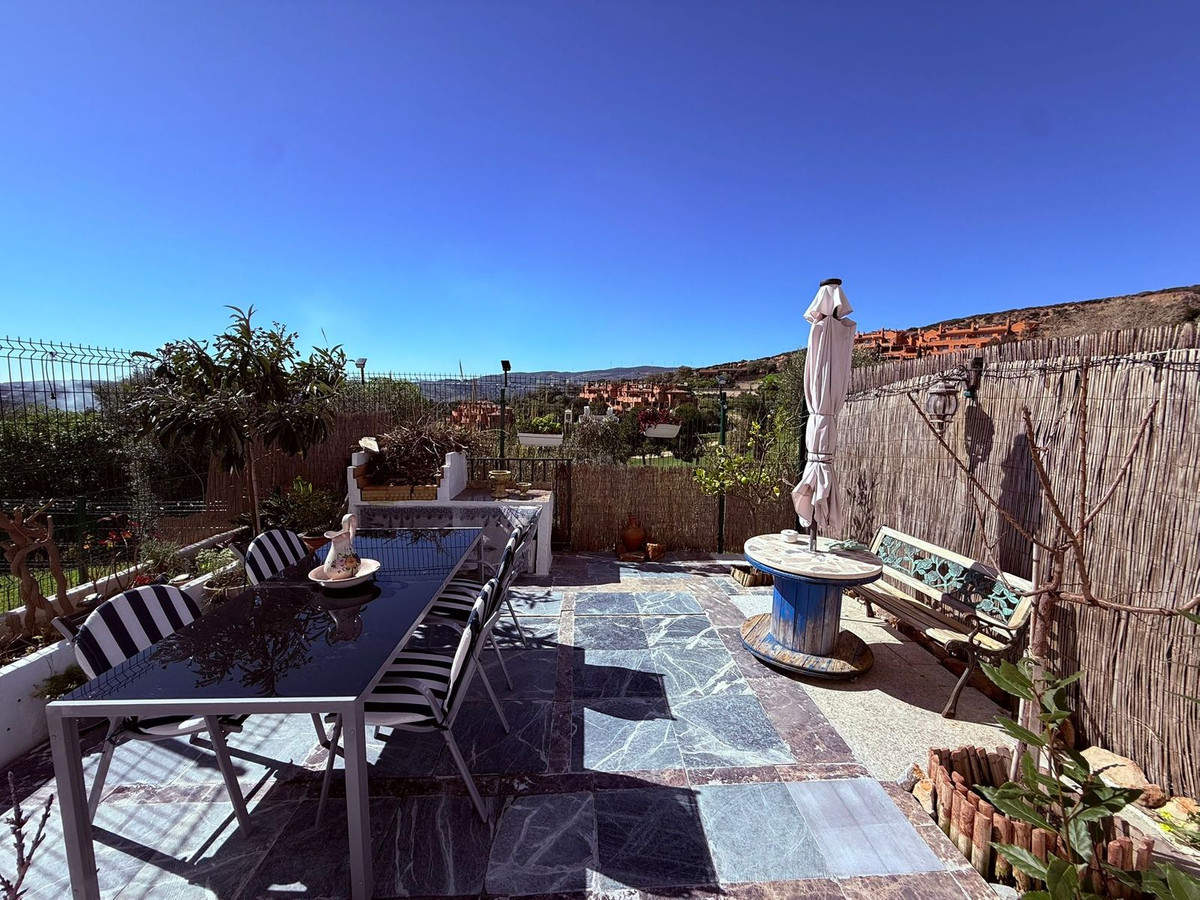 Appartement te koop in Casares | 4 slaapkamers H5310886