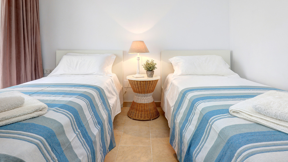 Appartement te koop in Casares | 2 slaapkamers H5346709