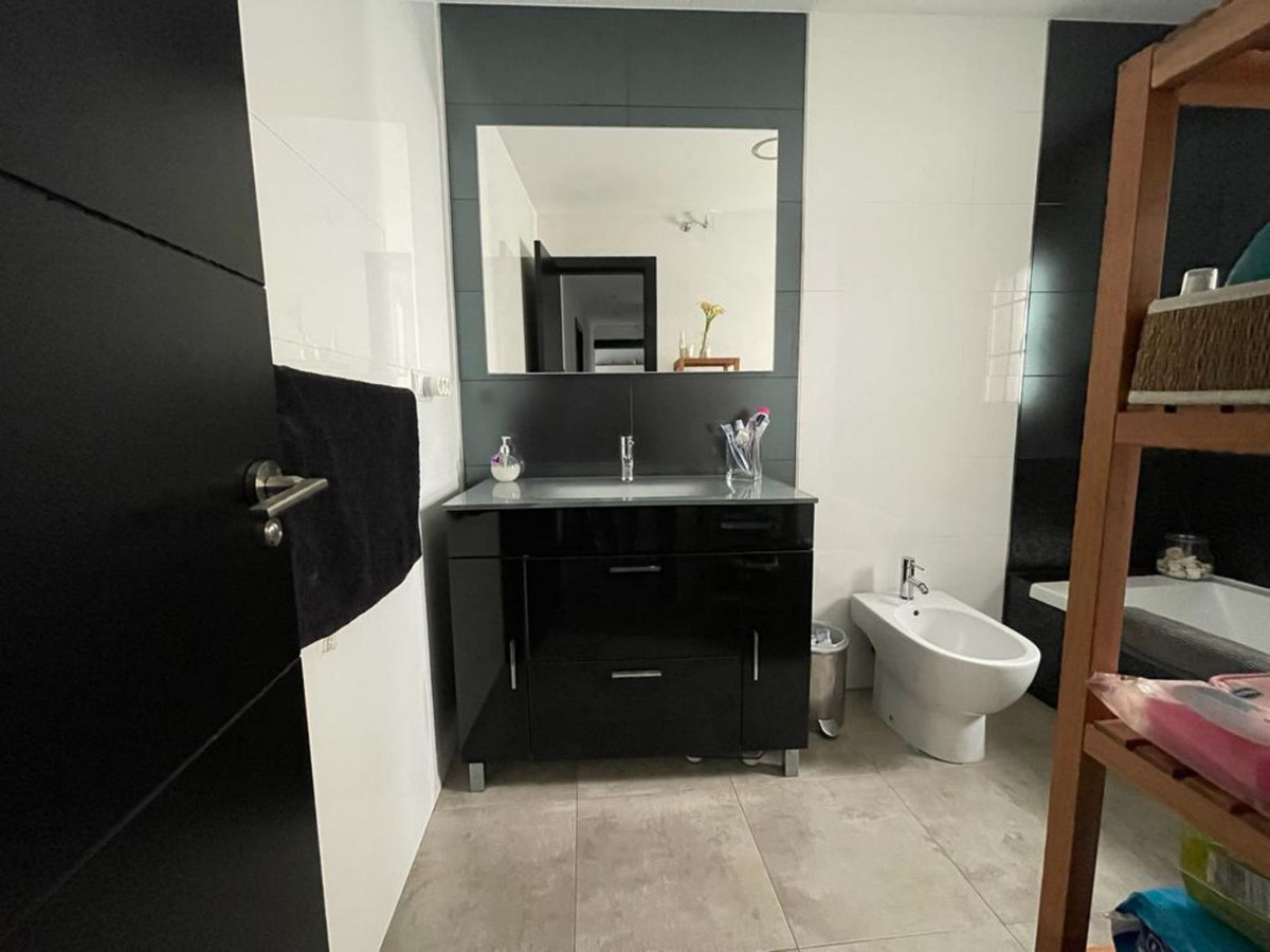 Huis te koop in Casares | 3 slaapkamers H5386876