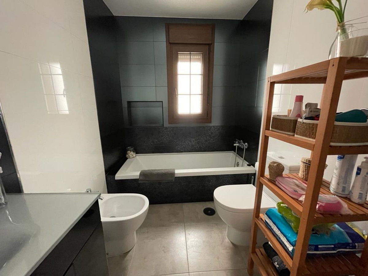 Huis te koop in Casares | 3 slaapkamers H5386876