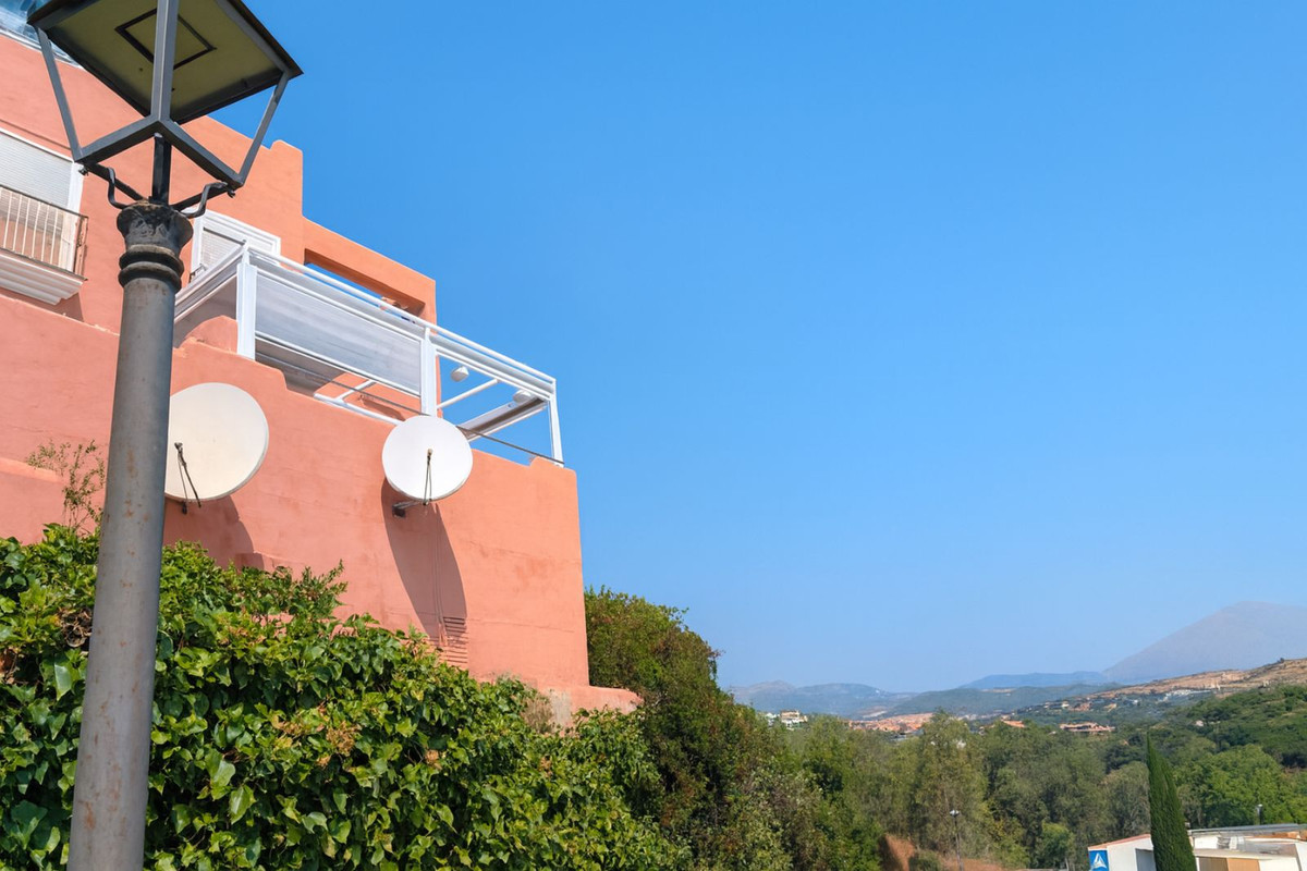 Appartement te koop in Casares | 2 slaapkamers H5387152