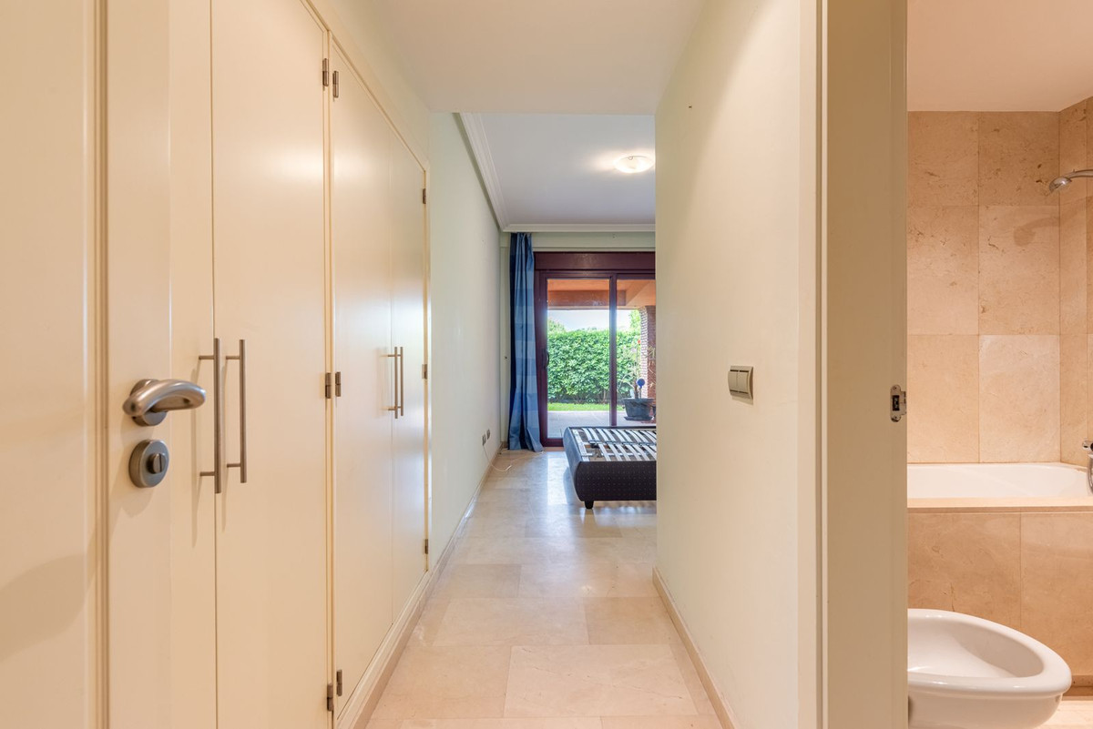 Appartement te koop in Casares | 2 slaapkamers H5390785