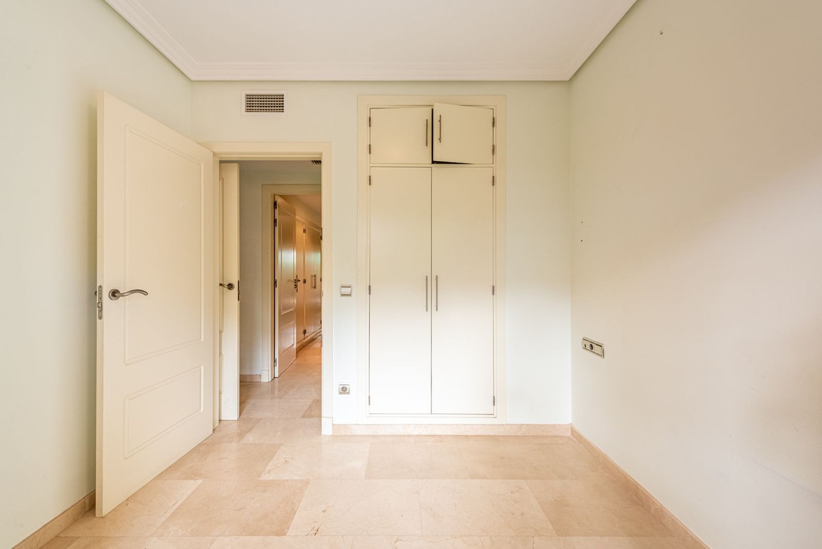 Appartement te koop in Casares | 2 slaapkamers H5390785