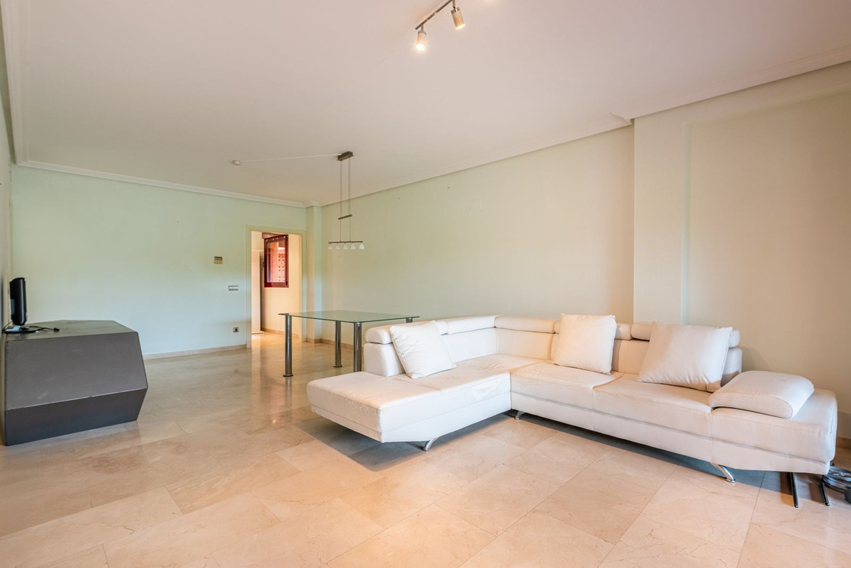 Appartement te koop in Casares | 2 slaapkamers H5390785