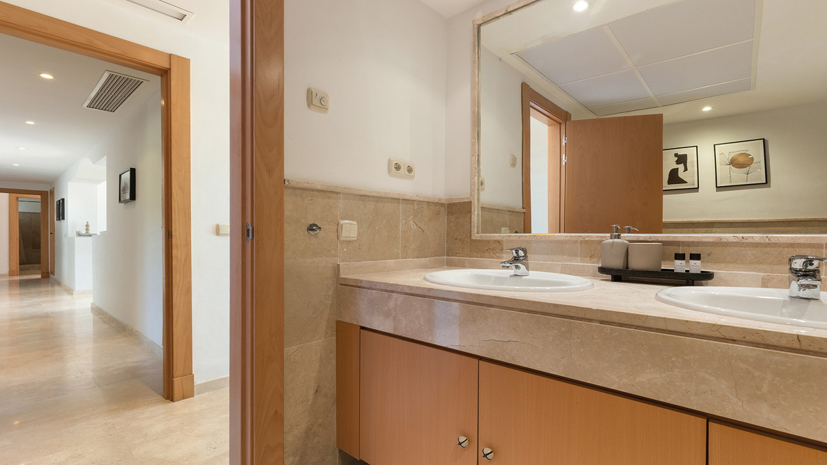 Penthouse te koop in Casares | 3 slaapkamers H5395216