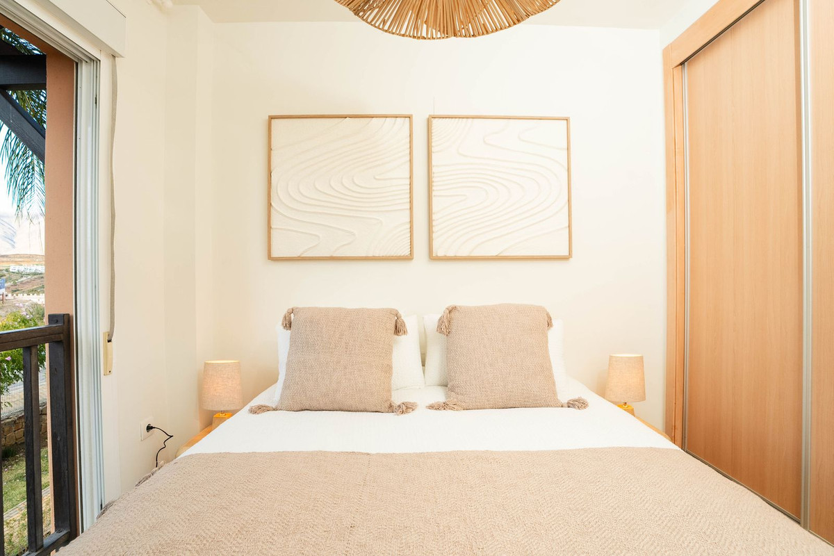 Appartement te koop in Casares | 2 slaapkamers H5399875