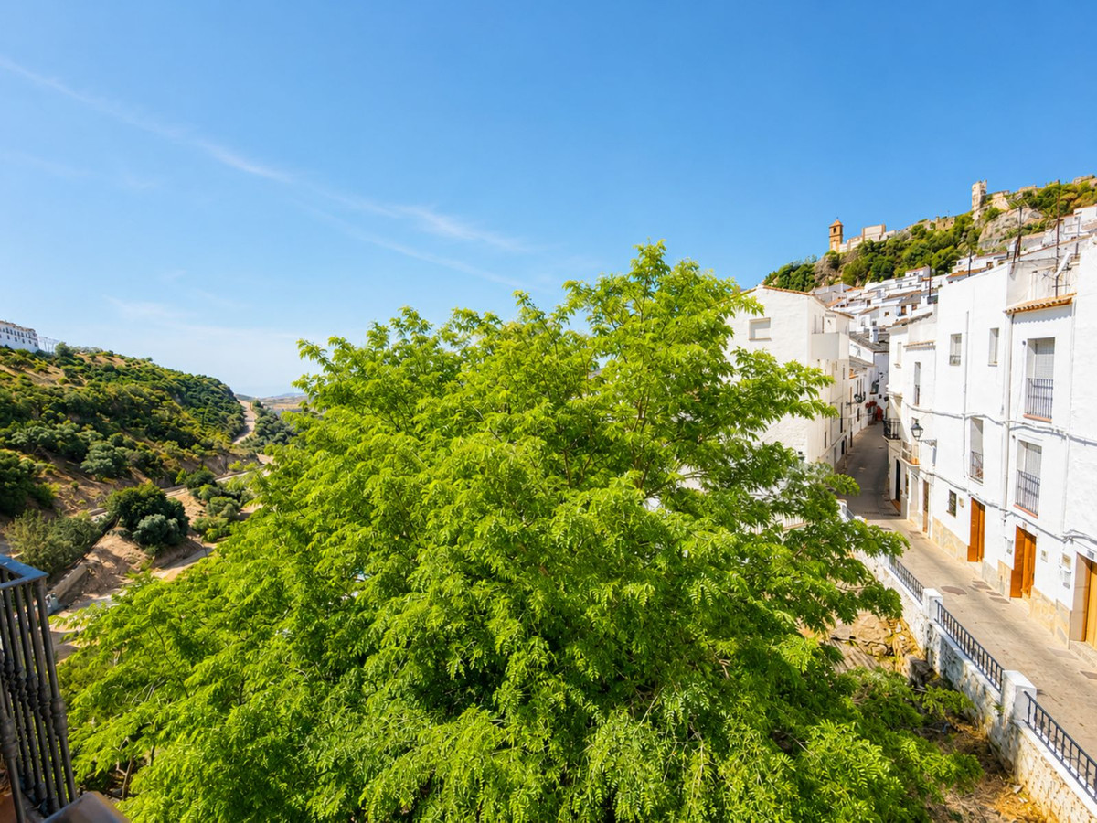 Appartement te koop in Casares | 3 slaapkamers H5407984