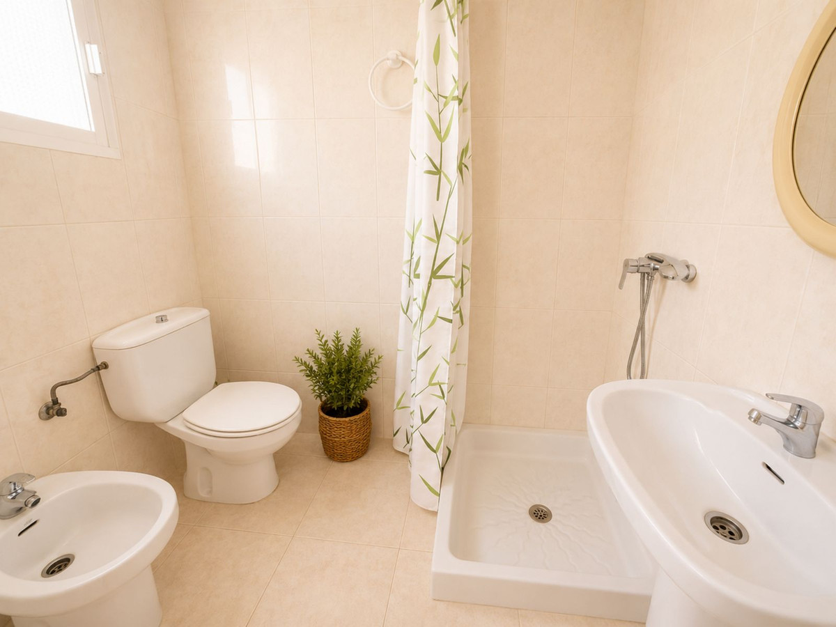 Appartement te koop in Casares | 3 slaapkamers H5407984