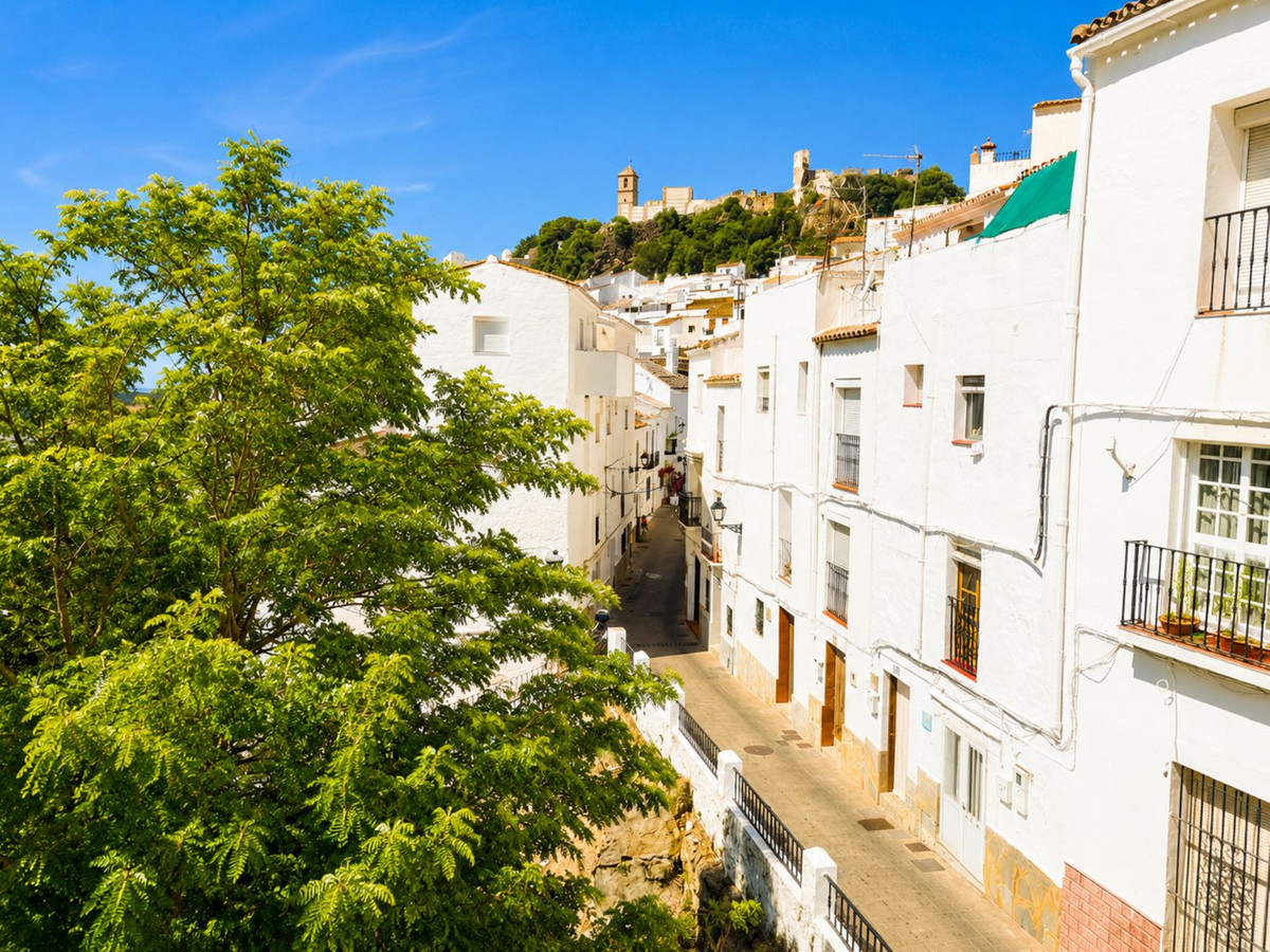Appartement te koop in Casares | 3 slaapkamers H5407984