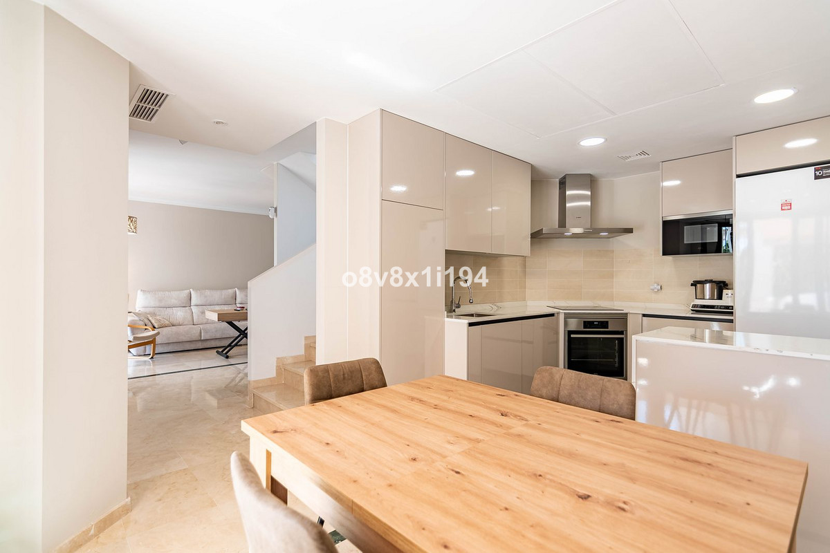 Appartement te koop in Casares | 4 slaapkamers H5408272