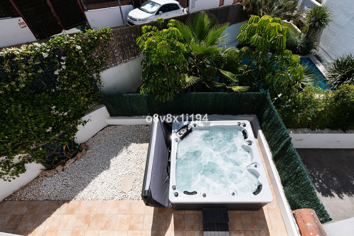 Appartement te koop in Casares | 4 slaapkamers H5408272