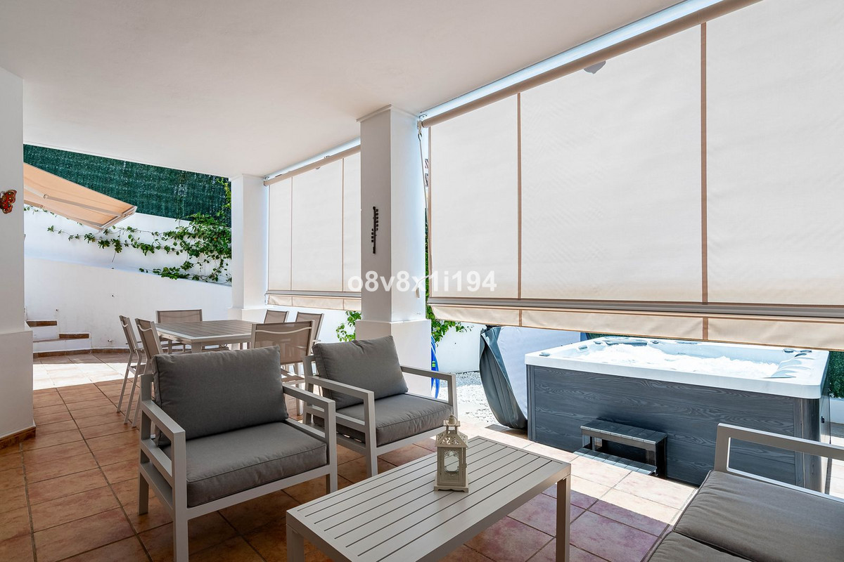 Appartement te koop in Casares | 4 slaapkamers H5408272