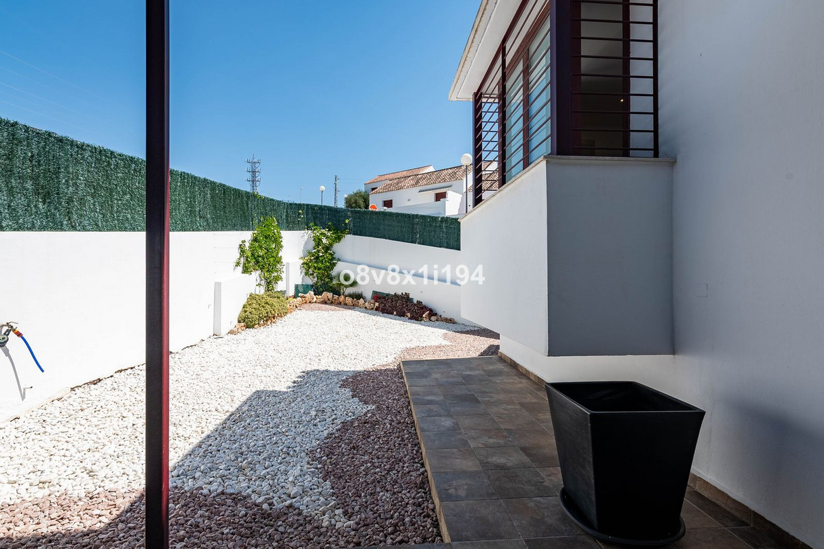 Appartement te koop in Casares | 4 slaapkamers H5408272