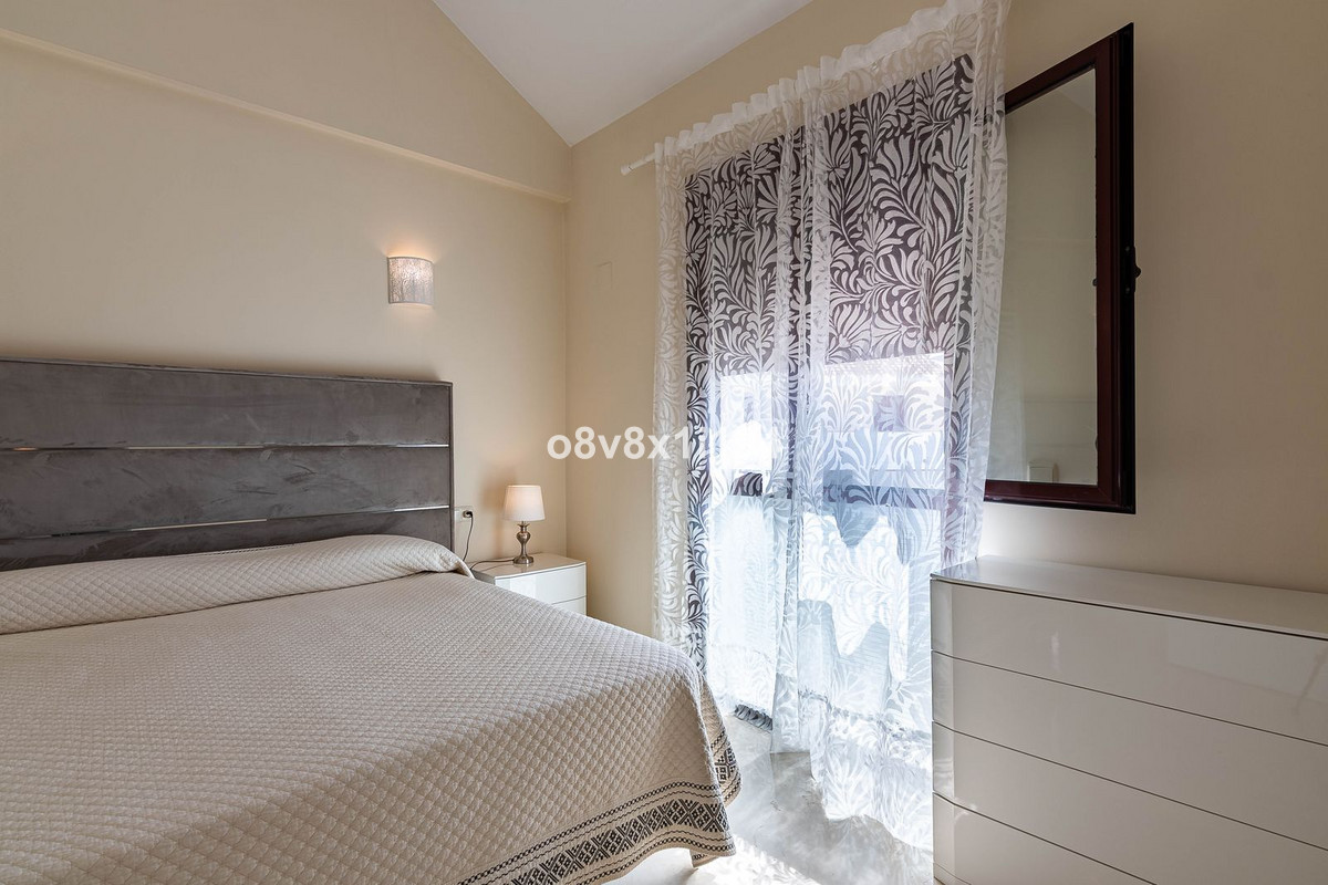 Appartement te koop in Casares | 4 slaapkamers H5408272