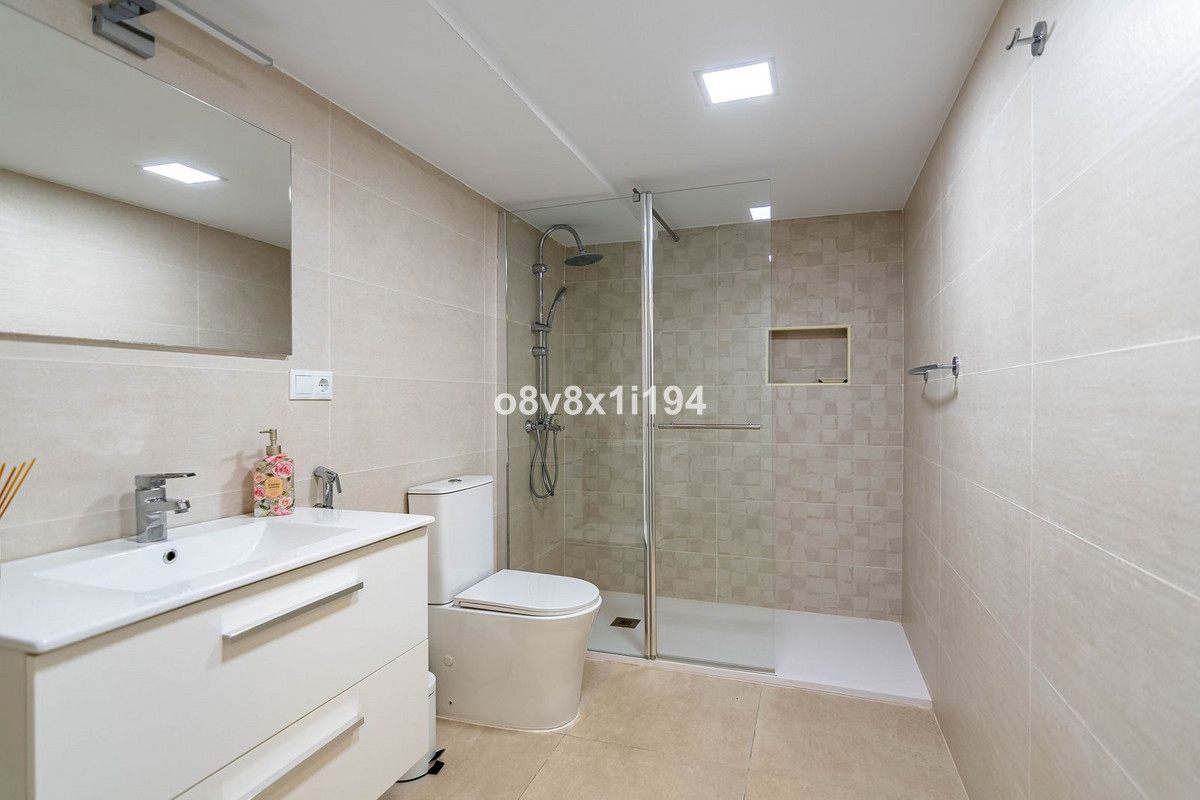 Appartement te koop in Casares | 4 slaapkamers H5408272