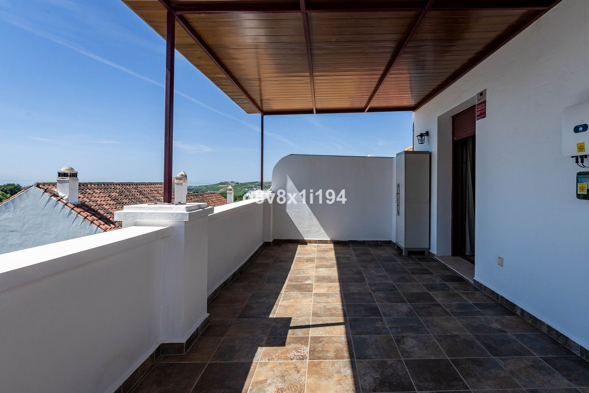 Appartement te koop in Casares | 4 slaapkamers H5408272