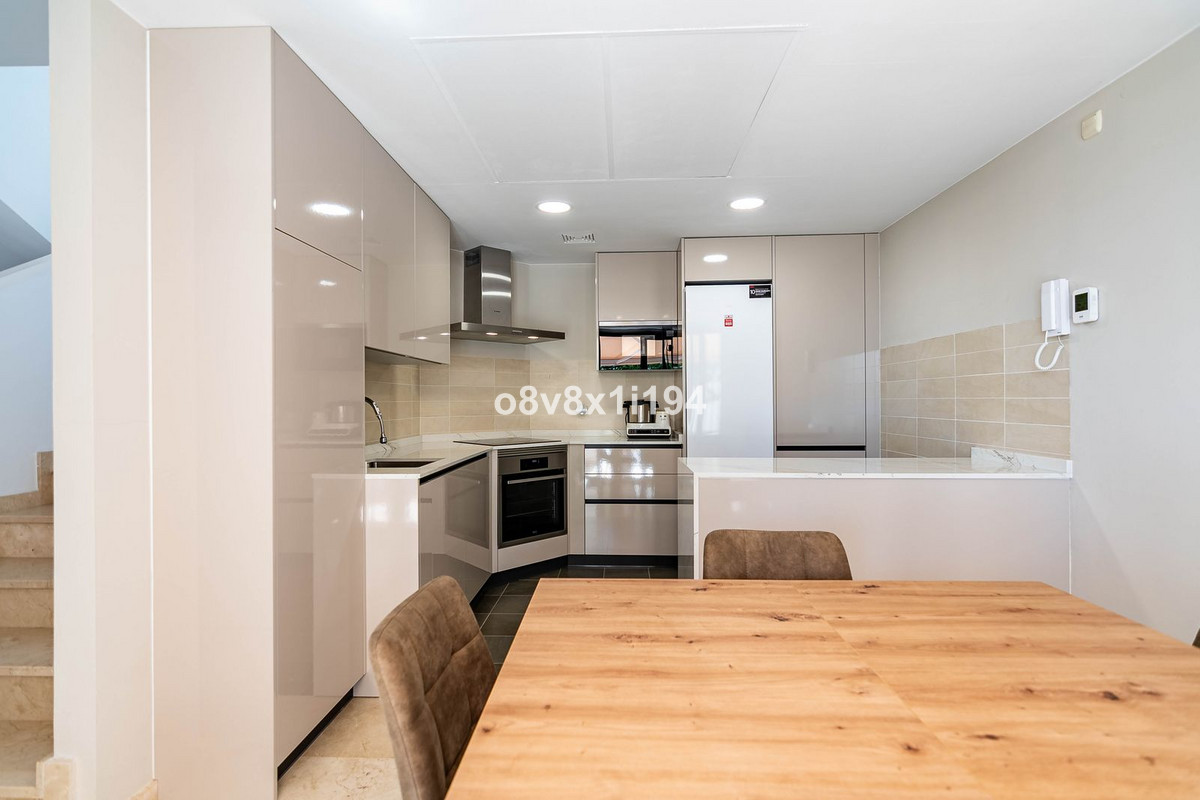 Appartement te koop in Casares | 4 slaapkamers H5408272