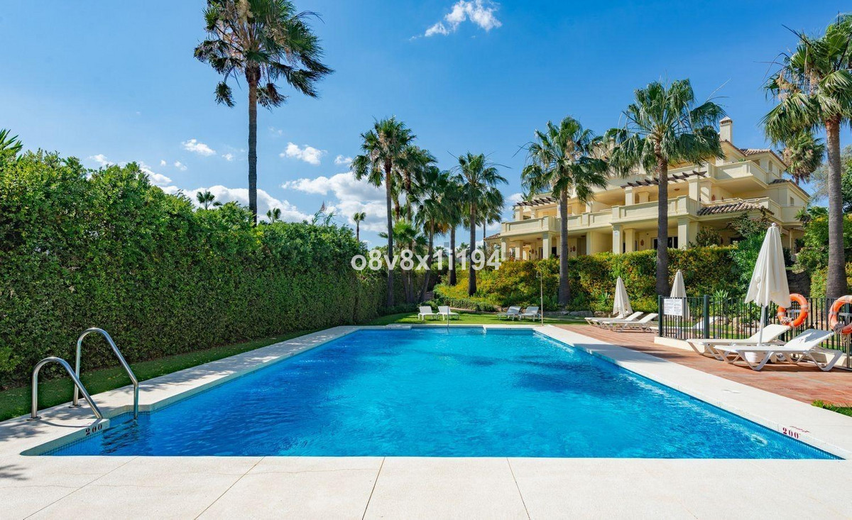 Huis te koop in Casares | 2 slaapkamers H5420248