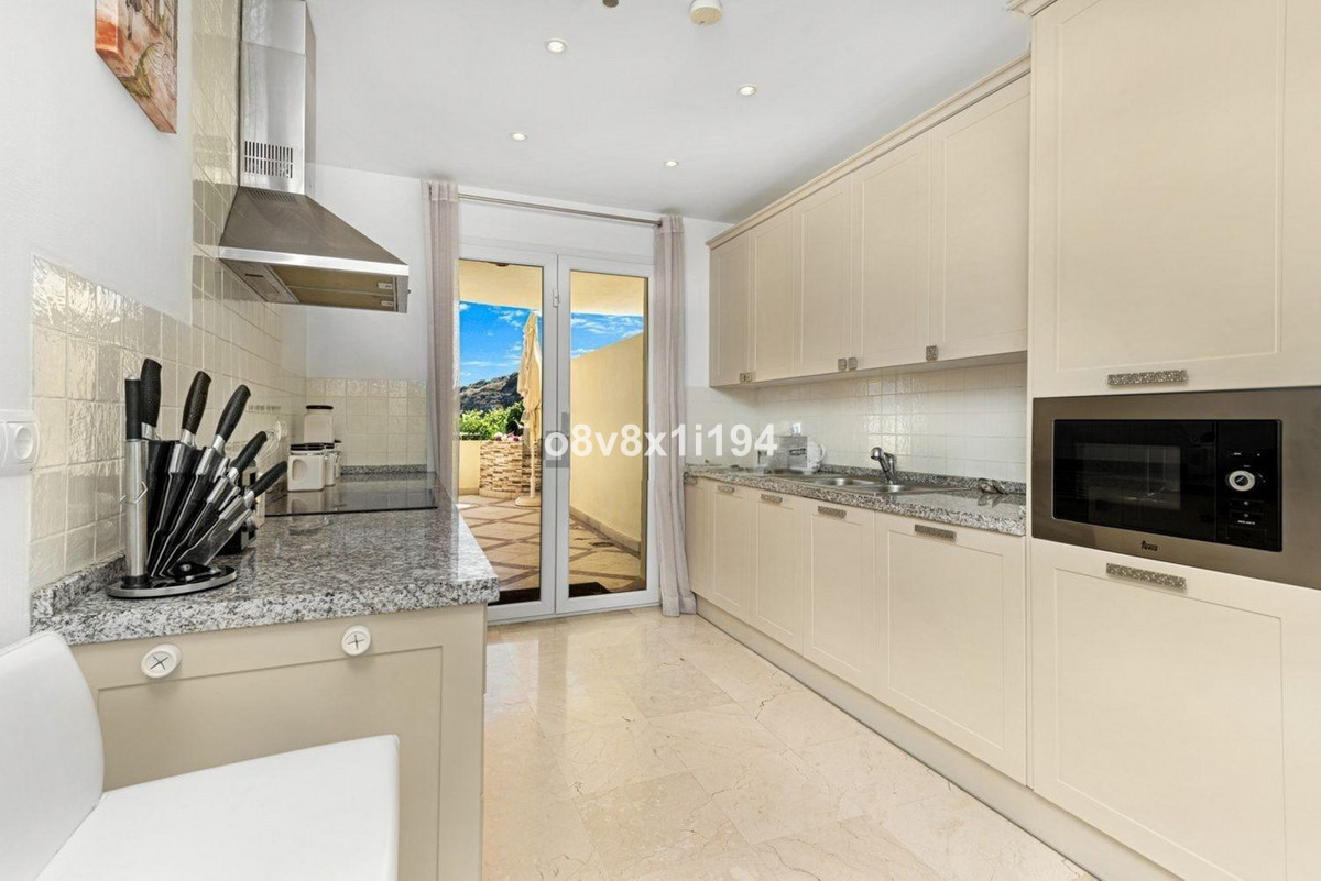 Huis te koop in Casares | 2 slaapkamers H5420248