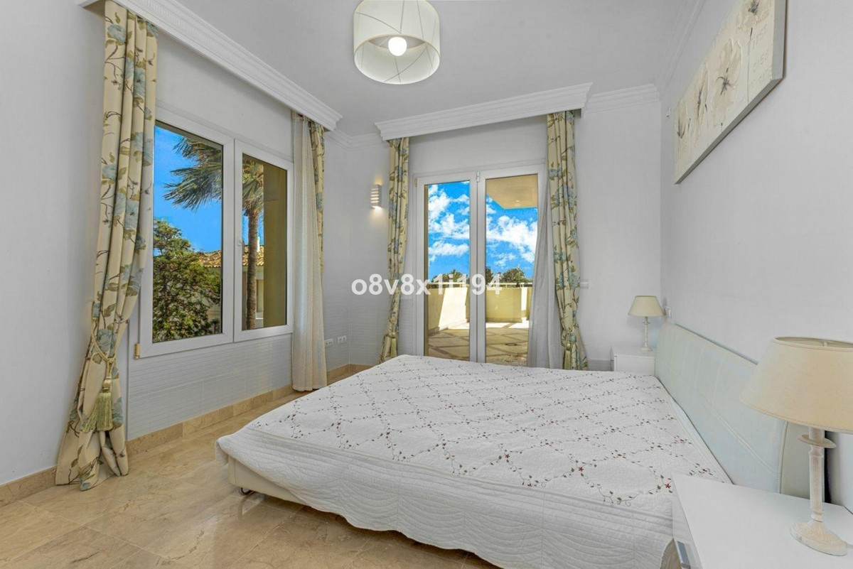 Huis te koop in Casares | 2 slaapkamers H5420248