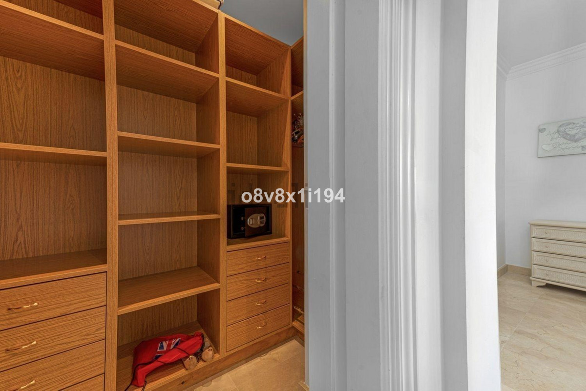 Huis te koop in Casares | 2 slaapkamers H5420248