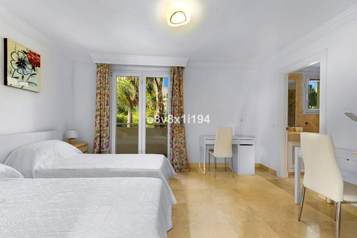 Huis te koop in Casares | 2 slaapkamers H5420248