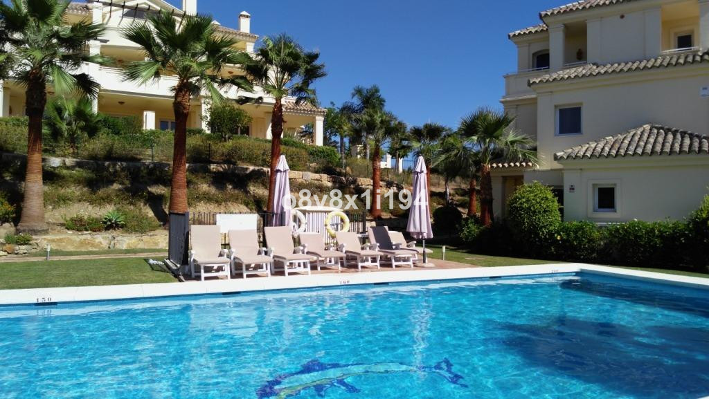 Huis te koop in Casares | 2 slaapkamers H5420248