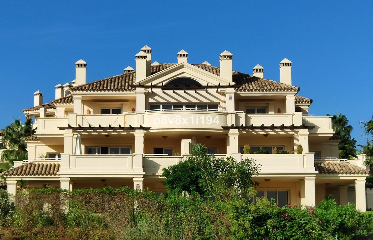 Huis te koop in Casares | 2 slaapkamers H5420248
