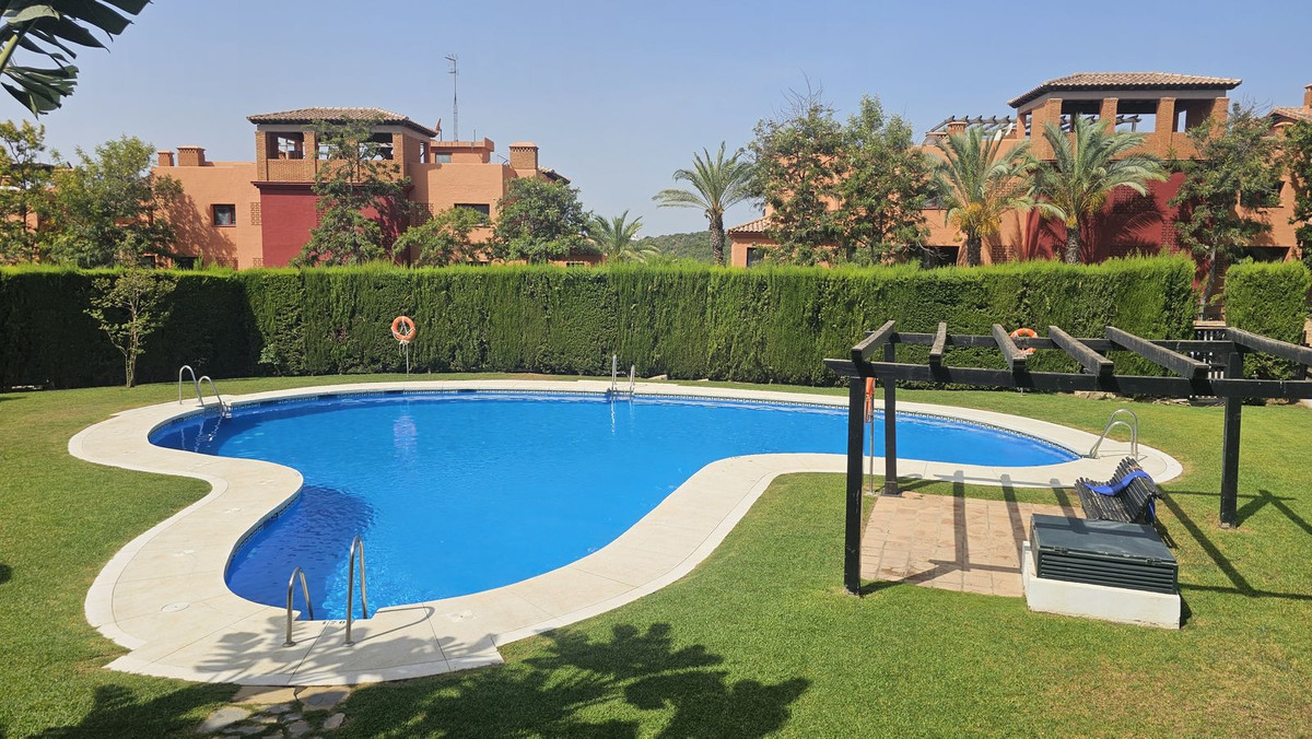 Appartement te koop in Casares | 2 slaapkamers H5461447
