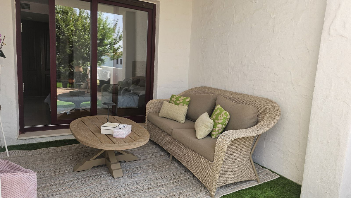 Appartement te koop in Casares | 2 slaapkamers H5461447