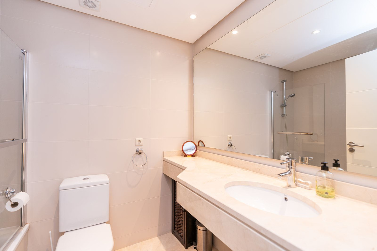 Appartement te koop in Casares | 2 slaapkamers H5462962
