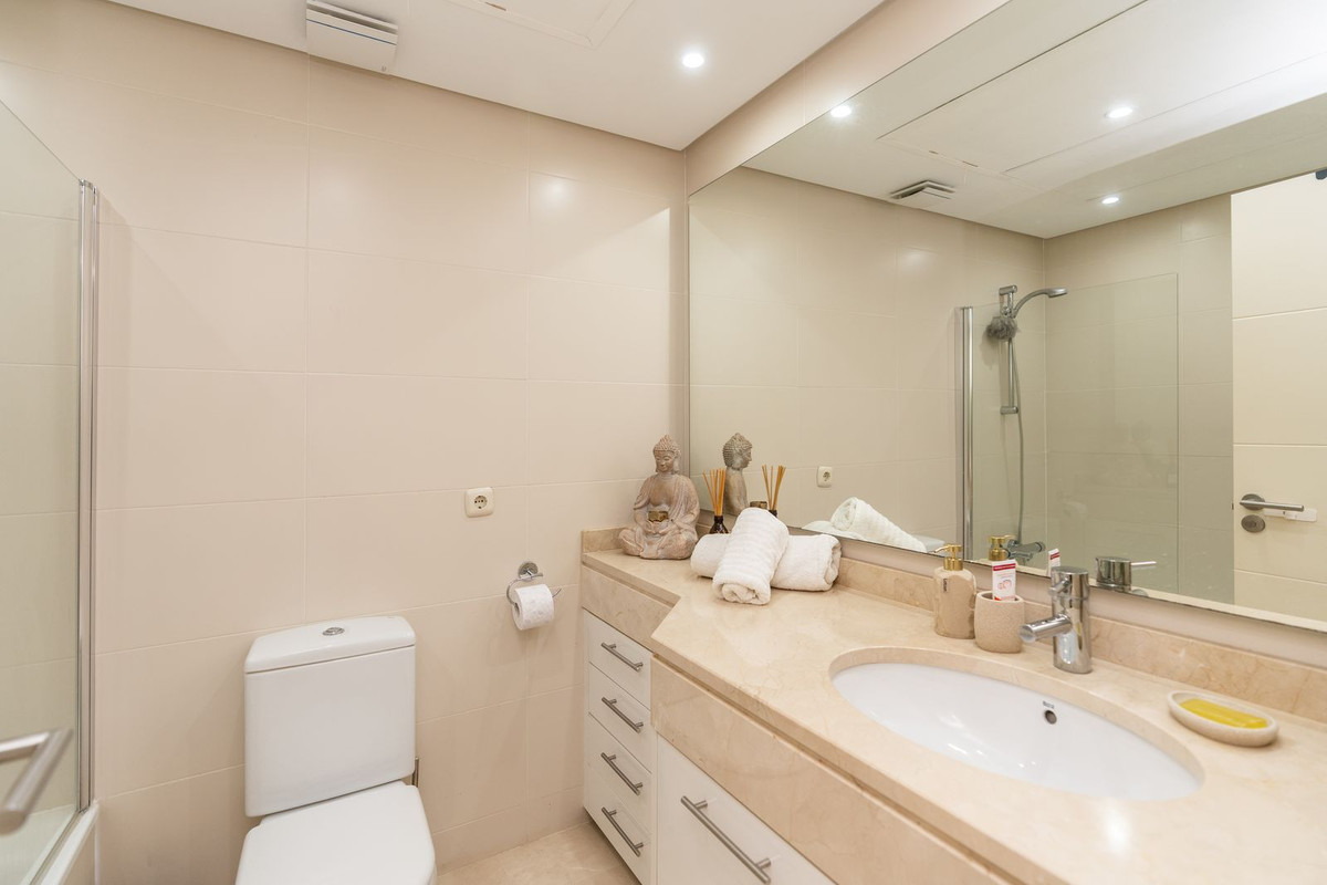 Appartement te koop in Casares | 2 slaapkamers H5463043