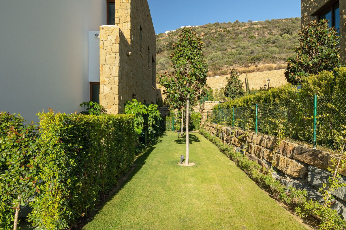 Appartement te koop in Casares | 3 slaapkamers H5467597