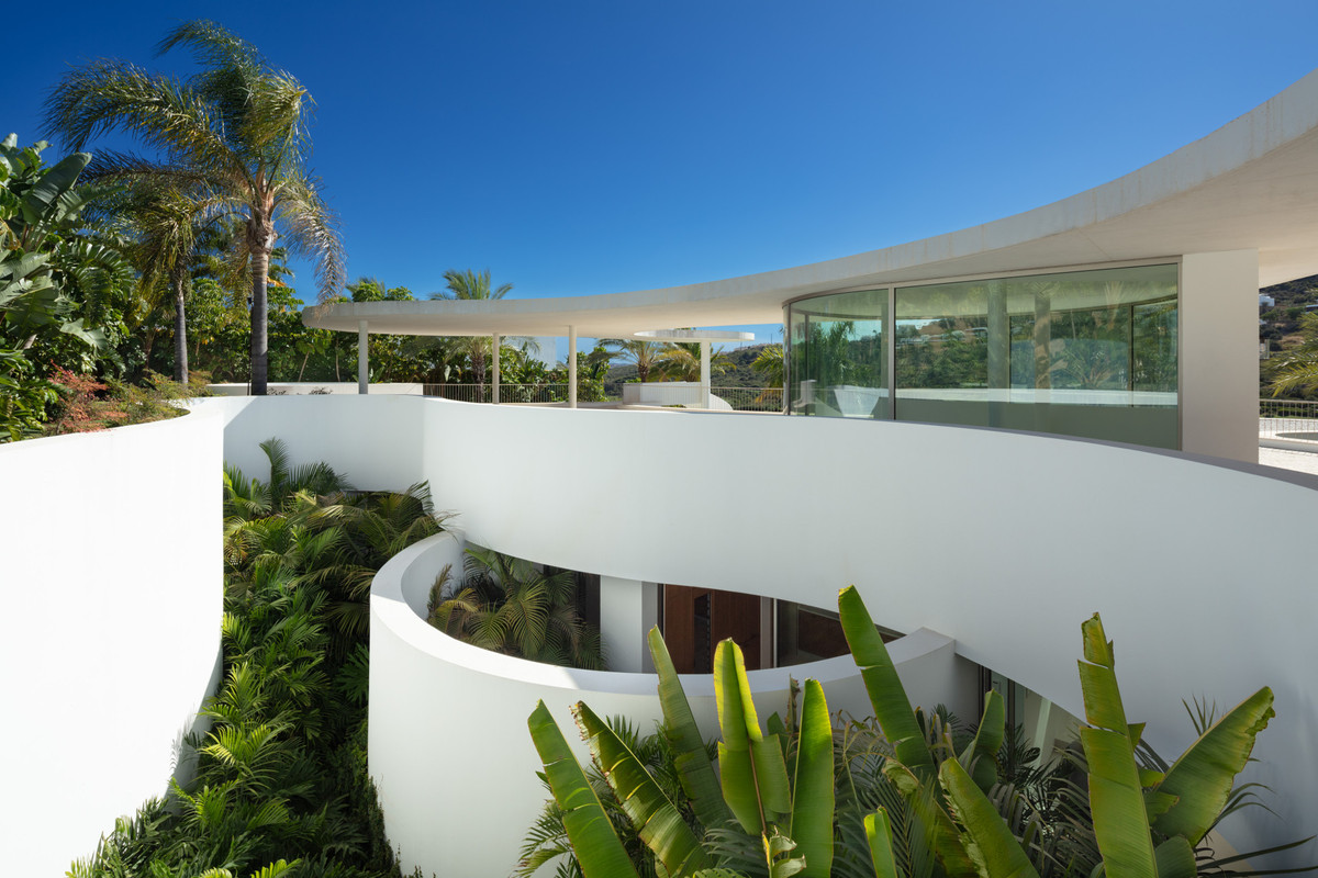 Appartement te koop in Casares | 4 slaapkamers H5478223