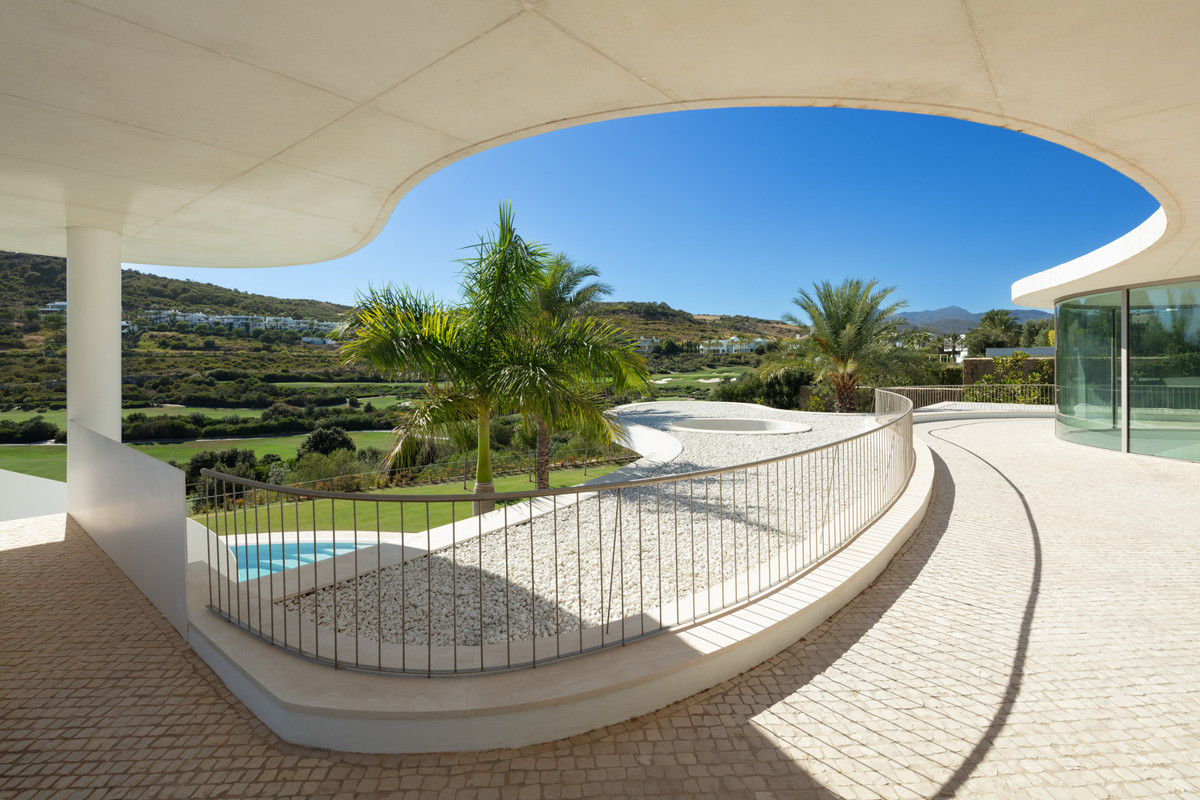 Appartement te koop in Casares | 4 slaapkamers H5478223
