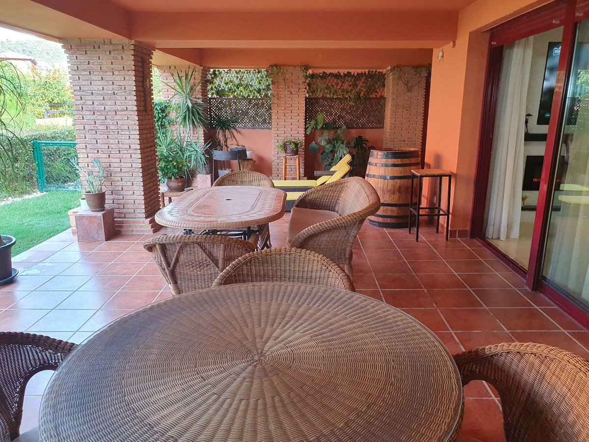 Appartement te koop in Casares | 2 slaapkamers H5481670