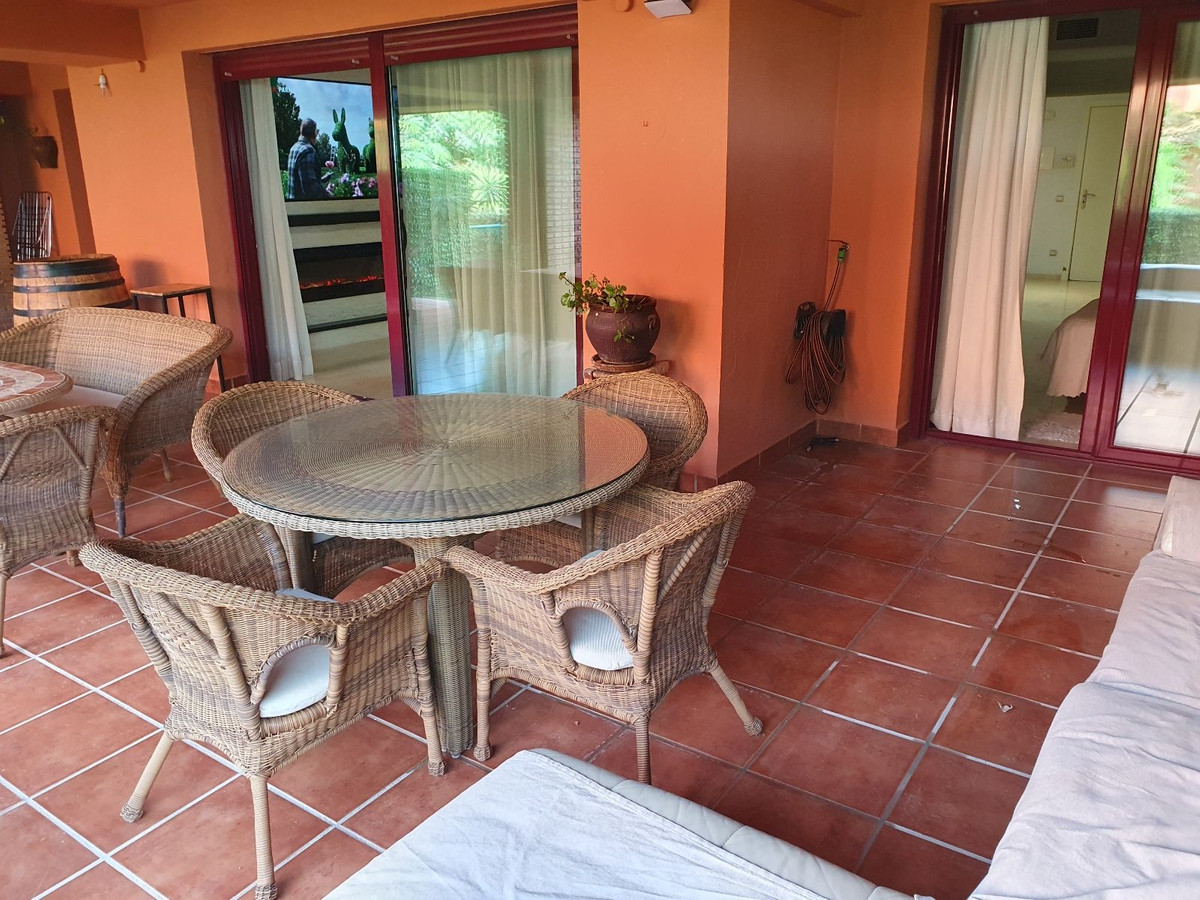 Appartement te koop in Casares | 2 slaapkamers H5481670