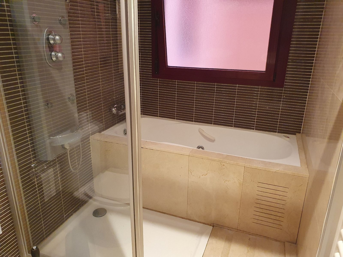 Appartement te koop in Casares | 2 slaapkamers H5481670